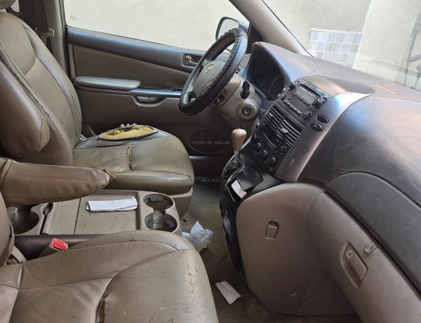 Toyota Sienna 2009 for Sale In Lagos