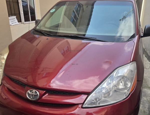 Toyota Sienna 2009 for Sale In Lagos