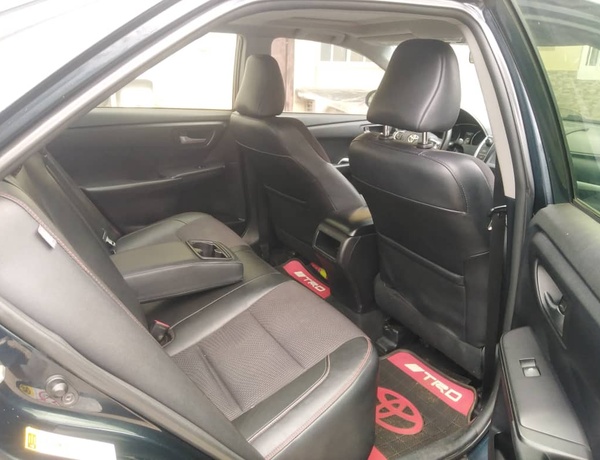 Neatly Used 2016 Toyota Camry for Sale In Abuja