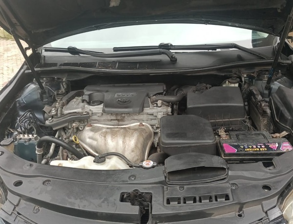 Neatly Used 2016 Toyota Camry for Sale In Abuja