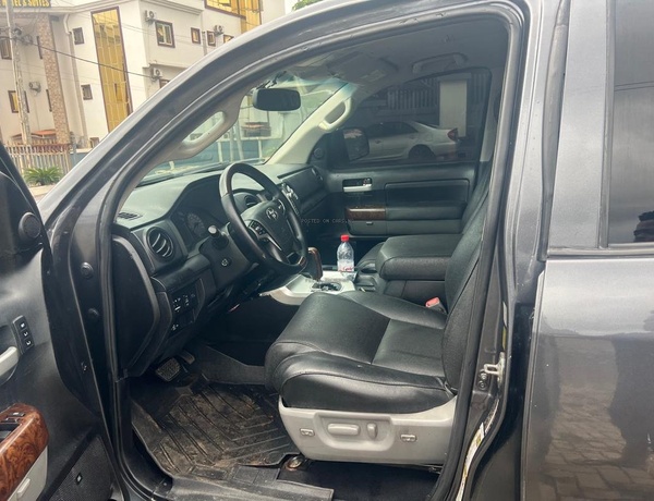 Toyota Tundra 2011 Upgraded to 2016 for Sale In Lagos