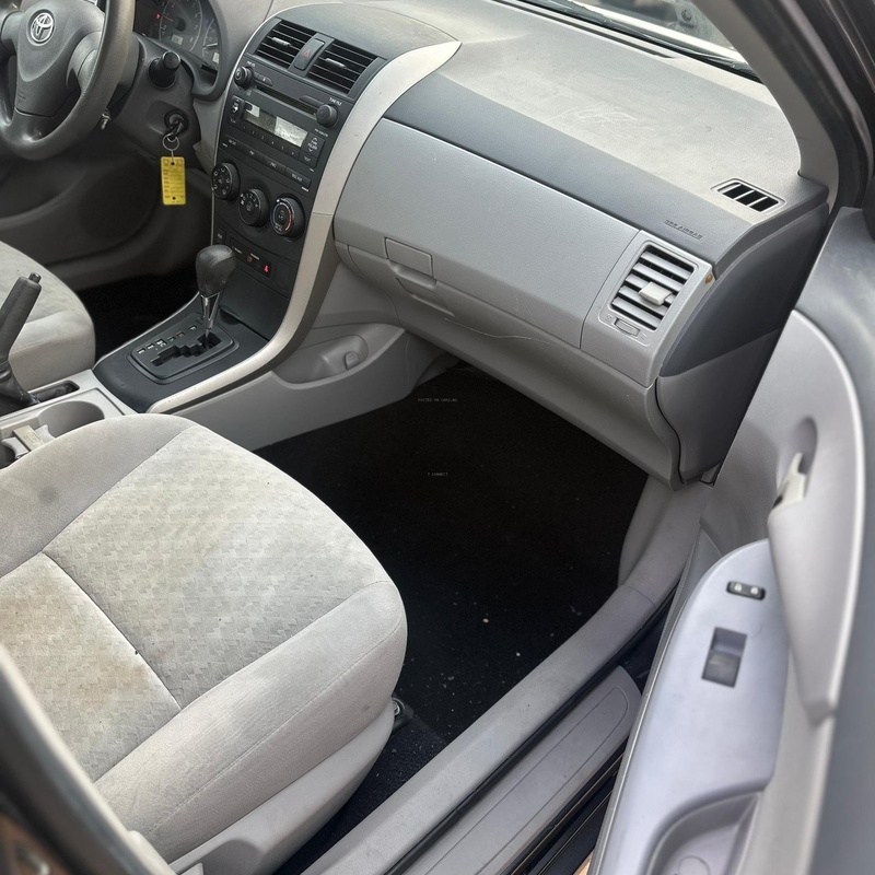 Foreign Used Toyota Corolla LE 2010 for Sale In Alimosho Lagos image