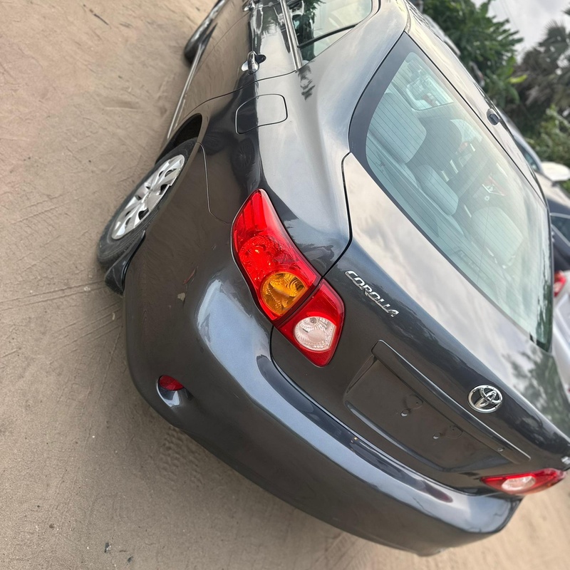 Foreign Used Toyota Corolla LE 2010 for Sale In Alimosho Lagos image