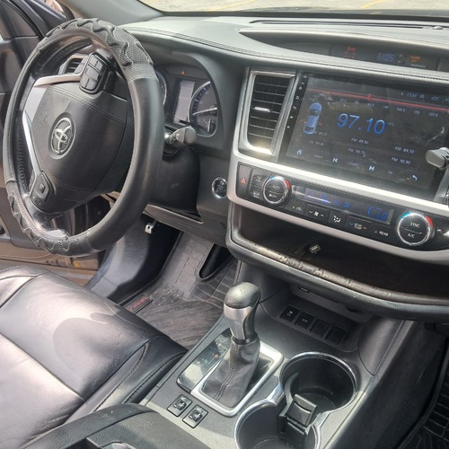 Toyota Highlander 2017 for Sale  In Lekki Lagos