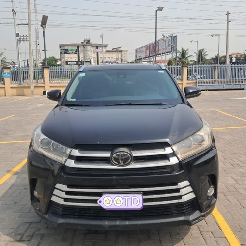 Toyota Highlander 2017 for Sale  In Lekki Lagos