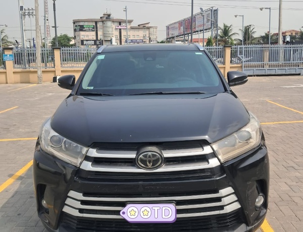Toyota Highlander 2017 for Sale  In Lekki Lagos