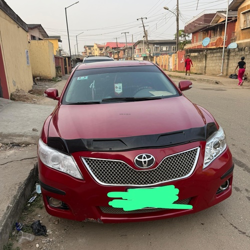 Nigerian Used 2010 Toyota  Camry Muscle XLE for Sale In Lagos