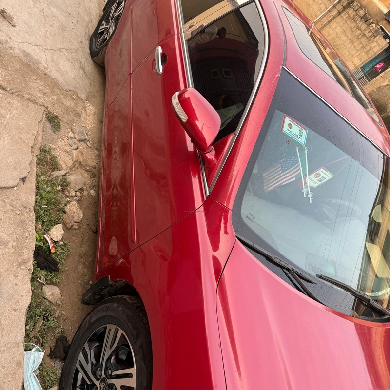 Nigerian Used 2010 Toyota  Camry Muscle XLE for Sale In Lagos image