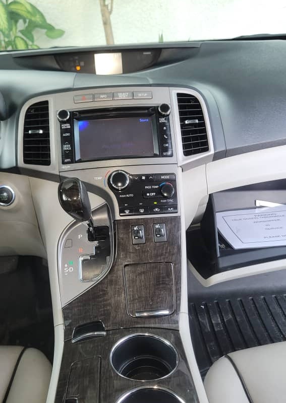 Foreign Used Toyota Venza 2014 for Sale In Lagos image