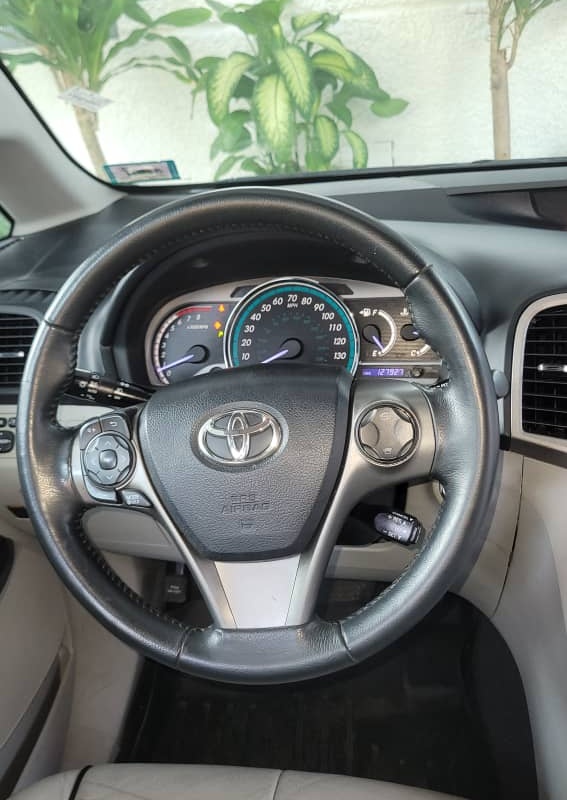 Foreign Used Toyota Venza 2014 for Sale In Lagos image