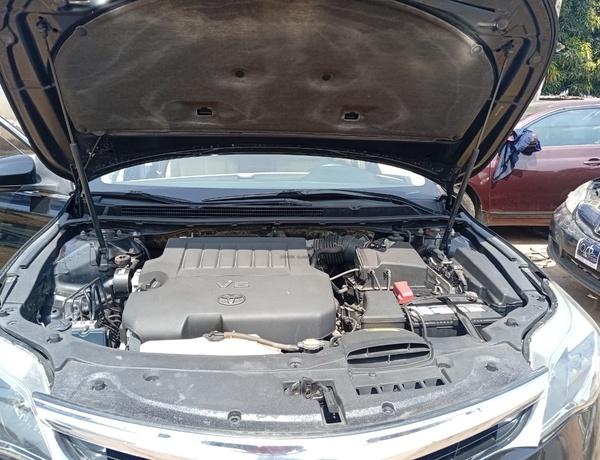 Foreign Used Toyota Avalon 2013 for Sale In Ibadan Oyo State