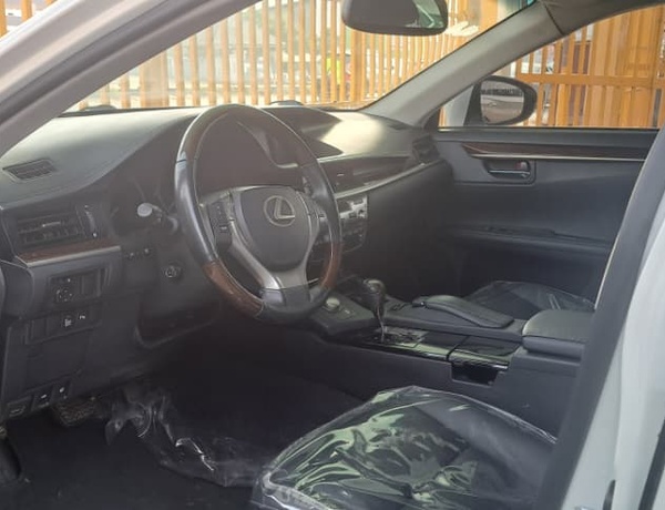 Foreign Used Lexus ES 350 2013 for Sale In Oyo State