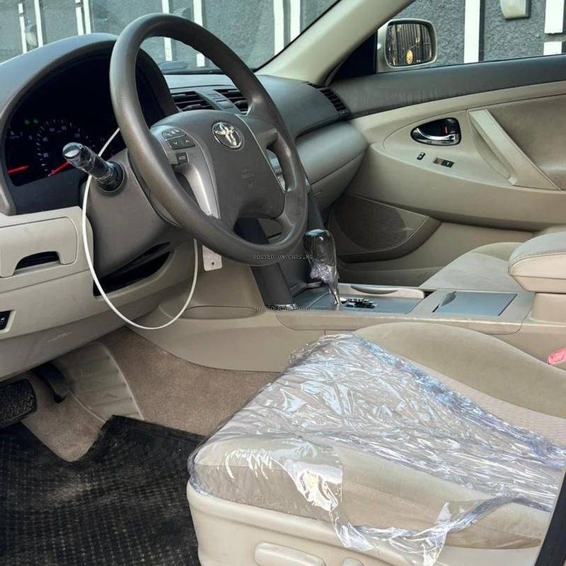 Foreign Used 2010 Toyota Camry XLE for Sale In Lagos image
