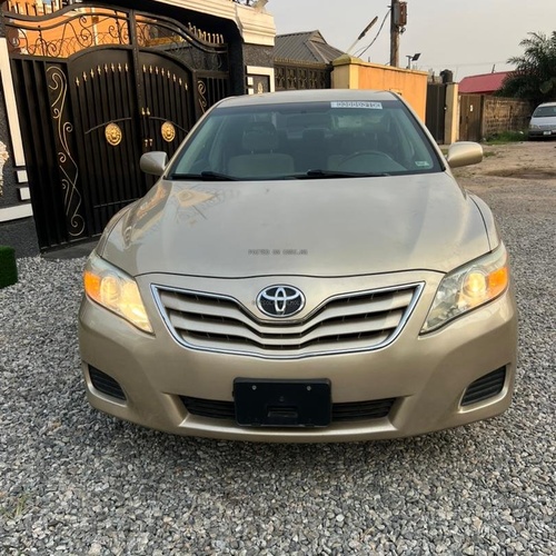 Foreign Used 2010 Toyota Camry XLE for Sale In Lagos
