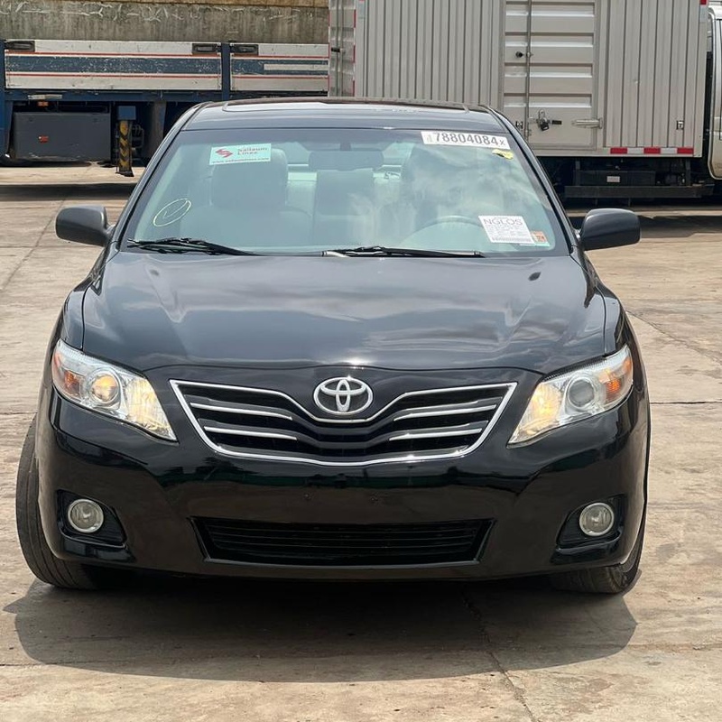 Foreign Used 2010 Toyota Camry XLE for Sale In Lagos image