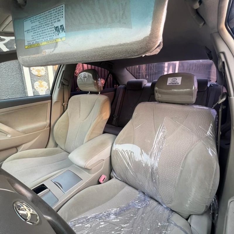 Foreign Used 2011 Toyota Camry LE for Sale In Lagos image