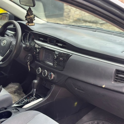 Foreign Used 2015 Toyota Corolla for Sale In Lagos