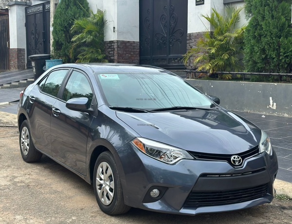 Foreign Used 2015 Toyota Corolla for Sale In Lagos