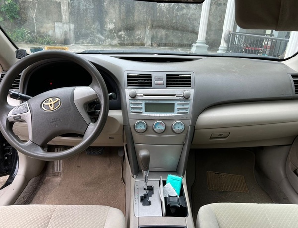 Nigerian Used Toyota Camry LE 2007 for Sale In Lagos