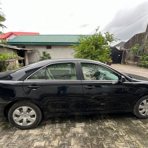 Nigerian Used Toyota Camry LE 2007 for Sale In Lagos