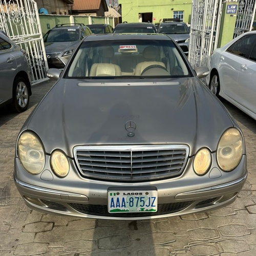 Nigerian Used Mercedes Benz E320 2009 for Sale In Lagos