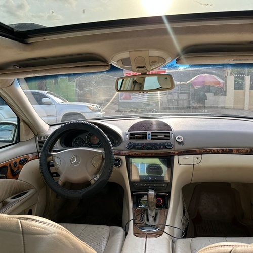 Nigerian Used Mercedes Benz E320 2009 for Sale In Lagos