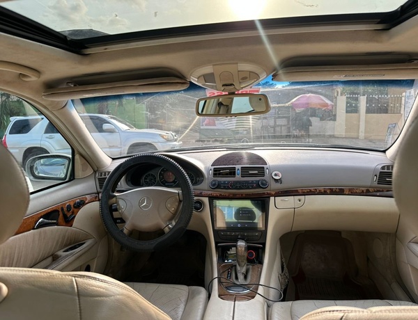 Nigerian Used Mercedes Benz E320 2009 for Sale In Lagos