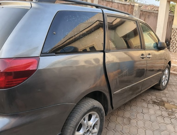 Foreign Used Toyota Sienna for Sale In Gombe