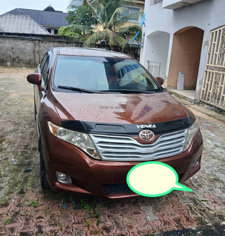 Nigerian Used Toyota Venza 2010 for Sale in Bayelsa image