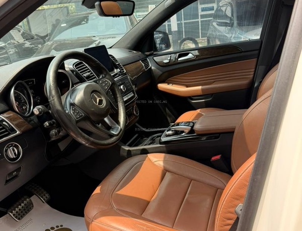REGISTERED 2017 MERCEDES BENZ GLE 43 FOR SALE IN LAGOS