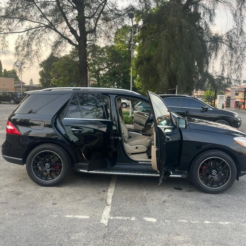 FOREIGN USED MERCEDES BENZ 2012 ML350 FOR SALE IN LAGOS image