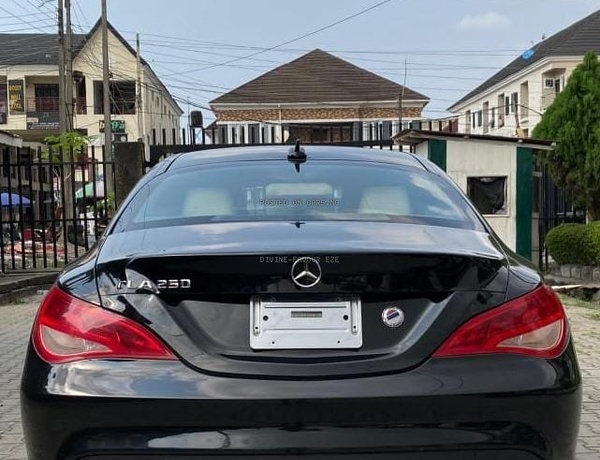 FOREIGN USED MERCEDES BENZ CLA 2015 MODEL FOR SALE IN LAGOS