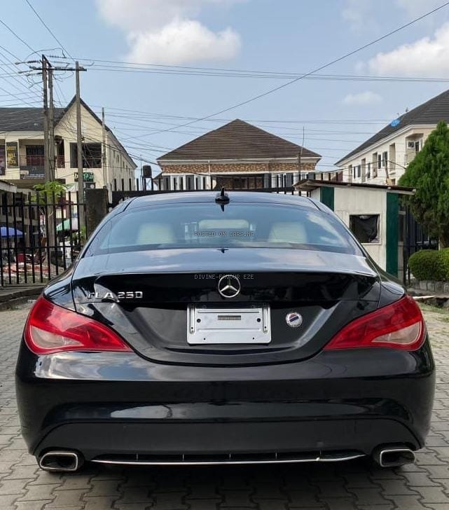 FOREIGN USED MERCEDES BENZ CLA 2015 MODEL FOR SALE IN LAGOS image