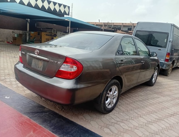 Nigerian Used Toyota Camry 2004 for Sale In Lagos