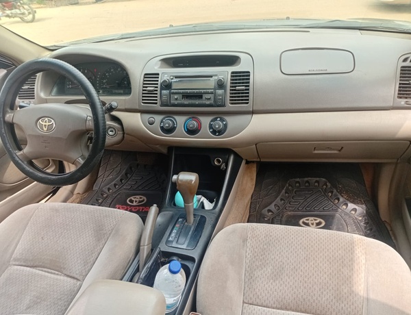 Nigerian Used Toyota Camry 2004 for Sale In Lagos