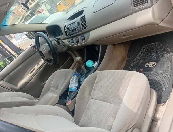 Nigerian Used Toyota Camry 2004 for Sale In Lagos