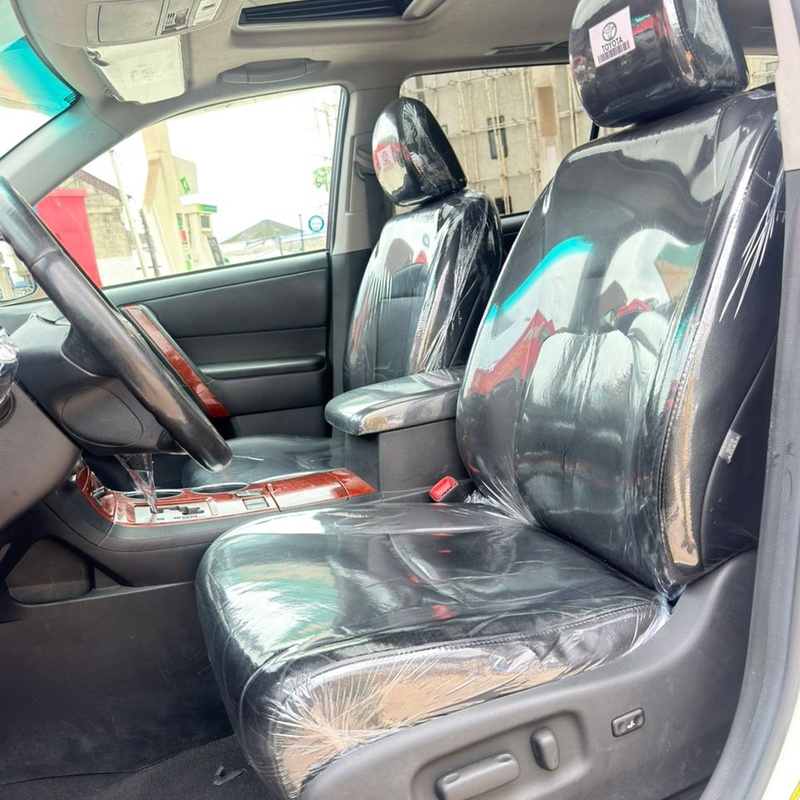 Foreign Used Toyota Highlander 2010 for Sale In Lagos image