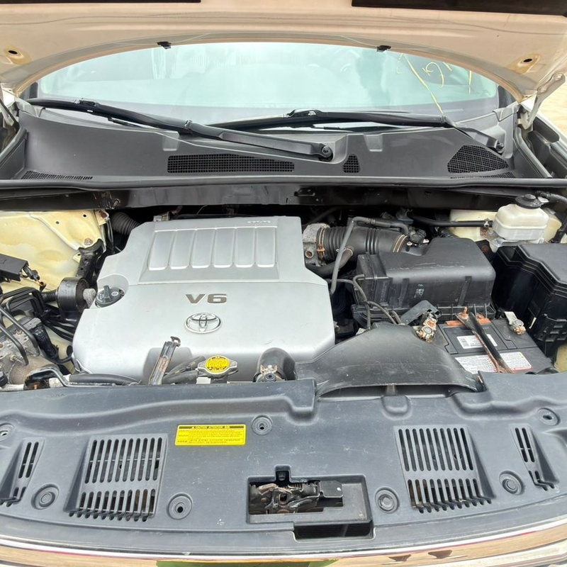 Foreign Used Toyota Highlander 2010 for Sale In Lagos image