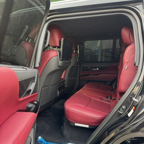 BRAND NEW LEXUS LX 600 2025 7SEATER FOR SALE IN ABUJA