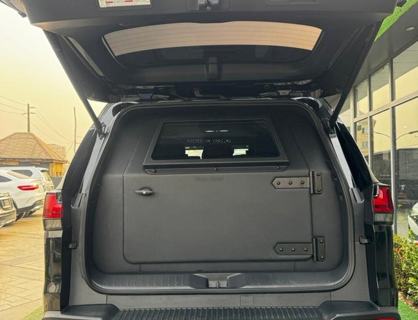 BRAND NEW LEXUS LX 600 2025 7SEATER FOR SALE IN ABUJA