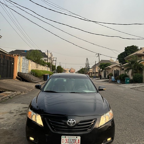 Toyota Camry LE for Sale In Lagos 