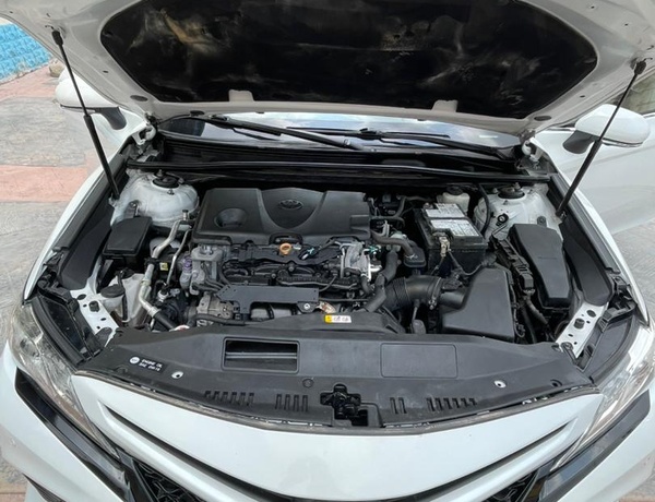 Foreign Used 2018 Toyota Camry XSE– Panoramic Roof