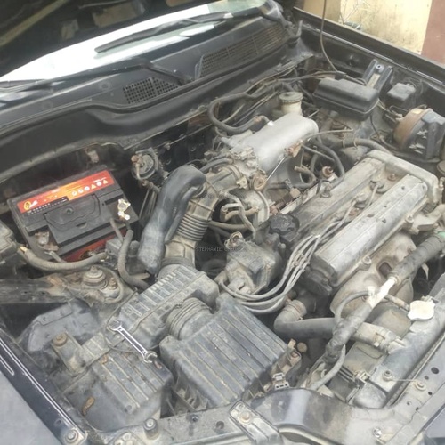 Honda C-RV 2000 model for Sale In Lagos