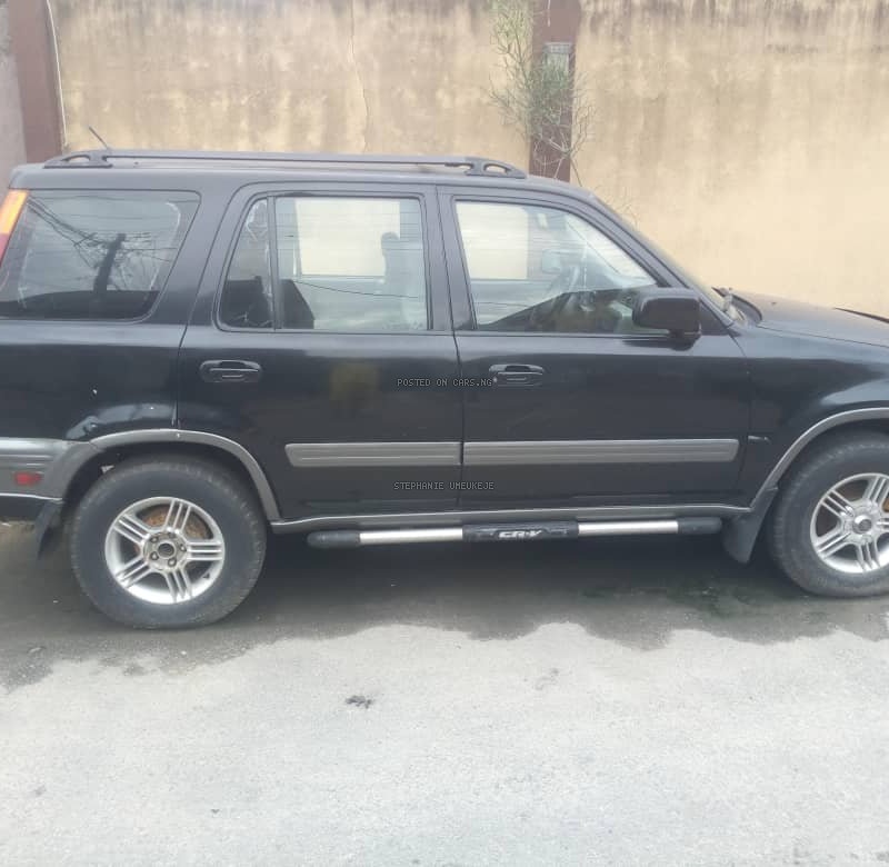 Honda C-RV 2000 model for Sale In Lagos image