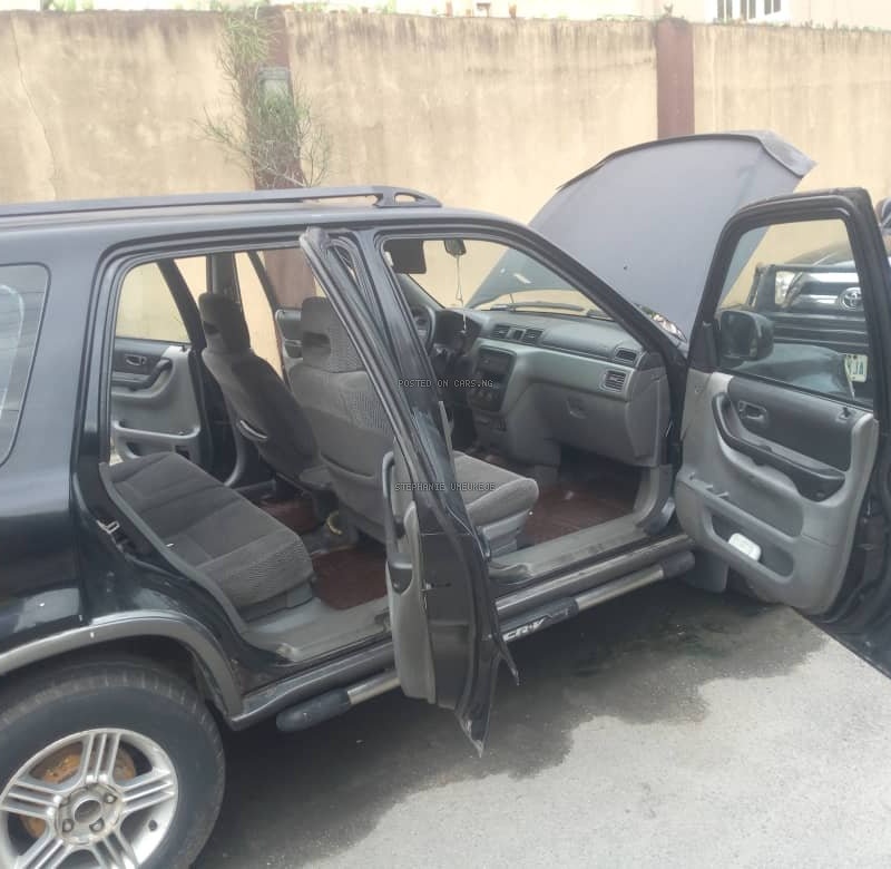 Honda C-RV 2000 model for Sale In Lagos image