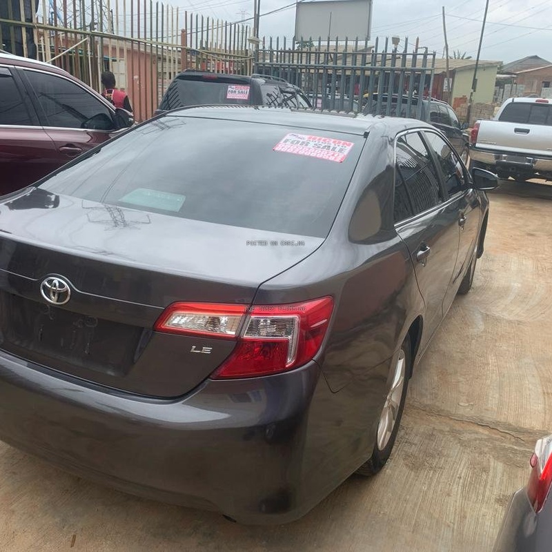 2012 TOYOTA CAMRY LE CLEAN TOKUNBO image