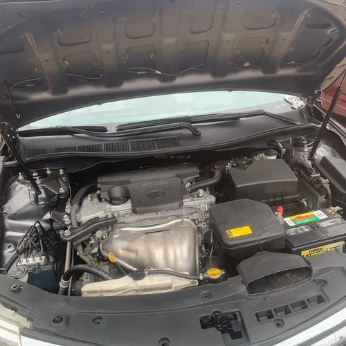 2012 TOYOTA CAMRY LE CLEAN TOKUNBO