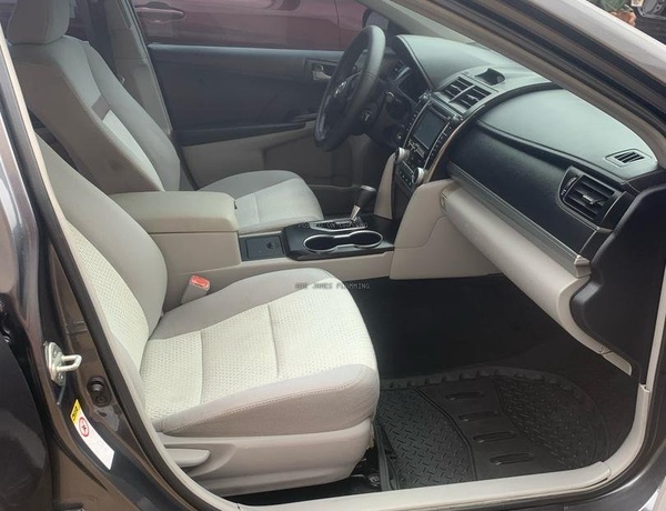 2012 TOYOTA CAMRY LE CLEAN TOKUNBO