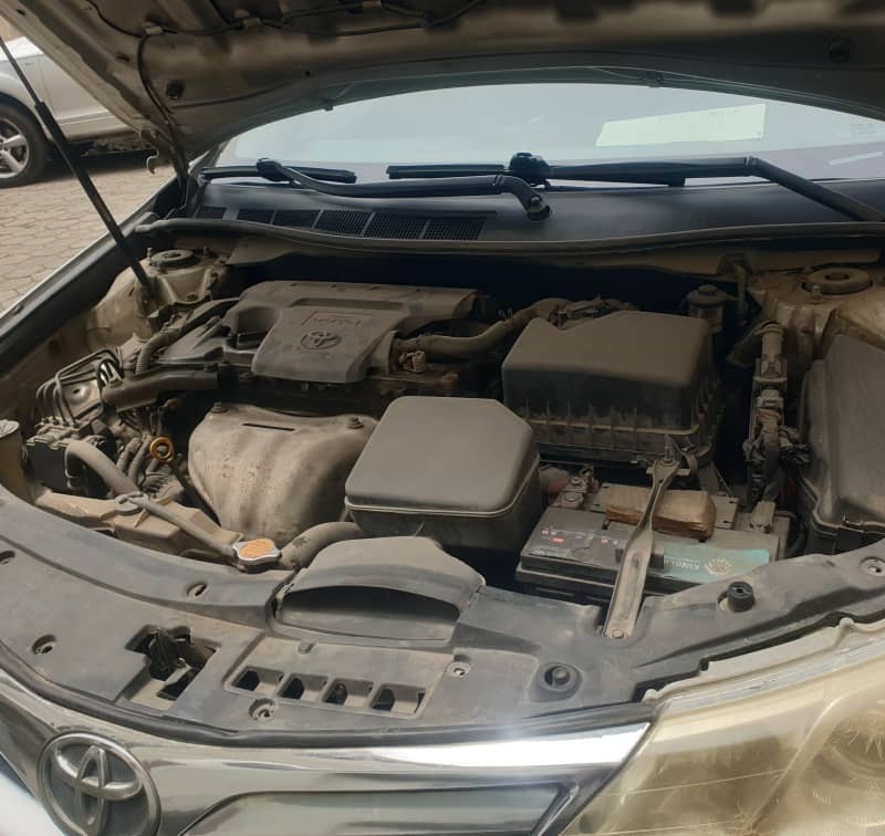 Toyota Camry 2012 Silver for Sale in Lagos image