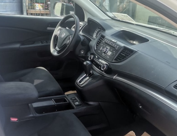 Foreign Used Honda CR-V 2015 in Lagos